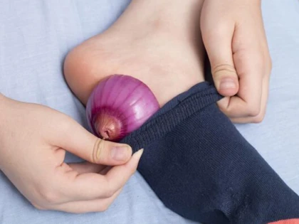 Learn Why Is It Good to Put an Onion in Your Socks when Going to Sleep